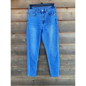 American eagle mom jeans
